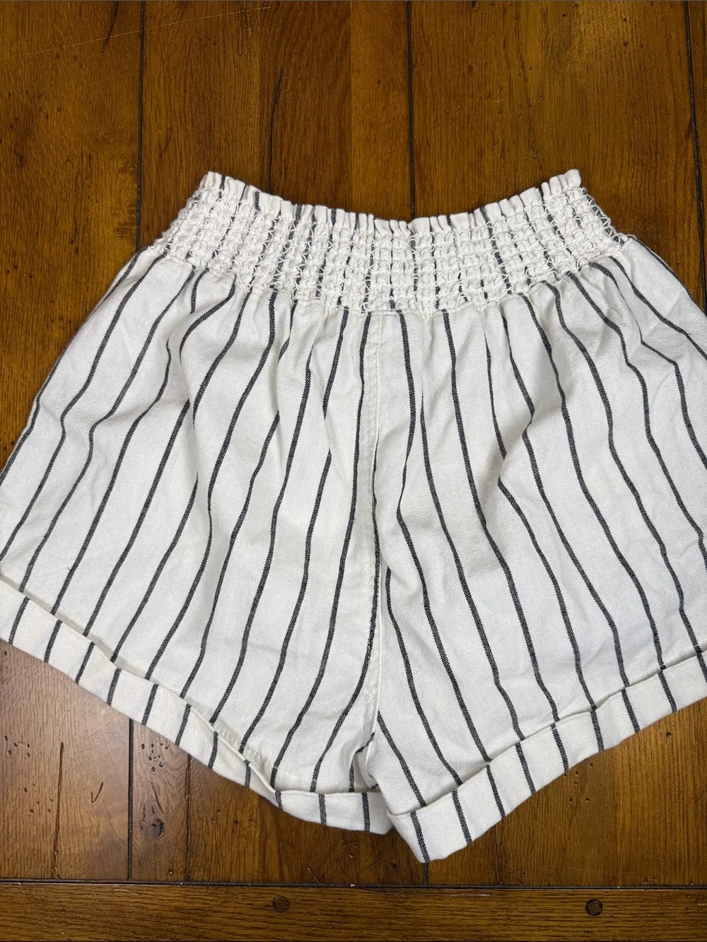 Forever 21 White Shorts with Black Vertical Stripes Normcore Nautical